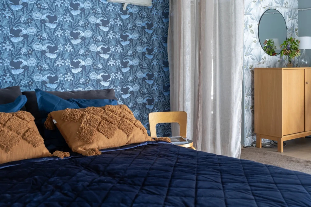 Tummansininen Unelma